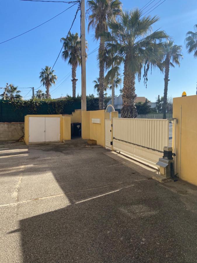 Vue Emplacement Exceptionnel Avec Parking La Ciotat