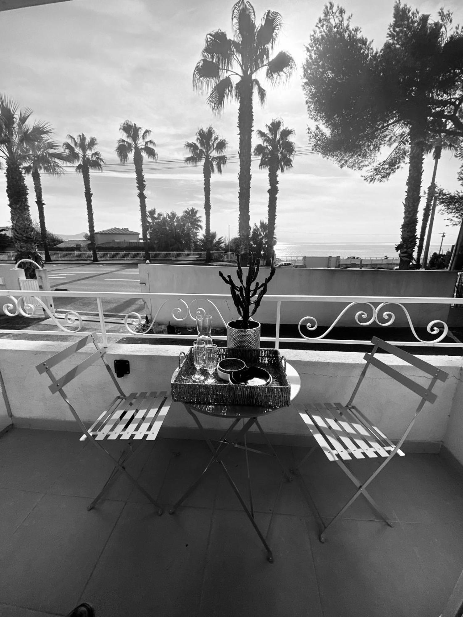 Apartment Vue Emplacement Exceptionnel Avec Parking La Ciotat