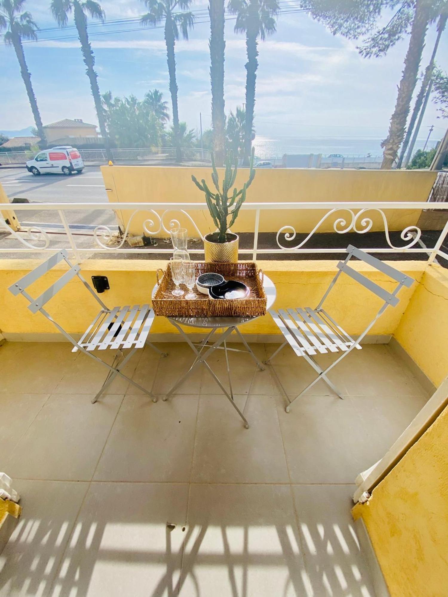 Vue Emplacement Exceptionnel Avec Parking Apartment