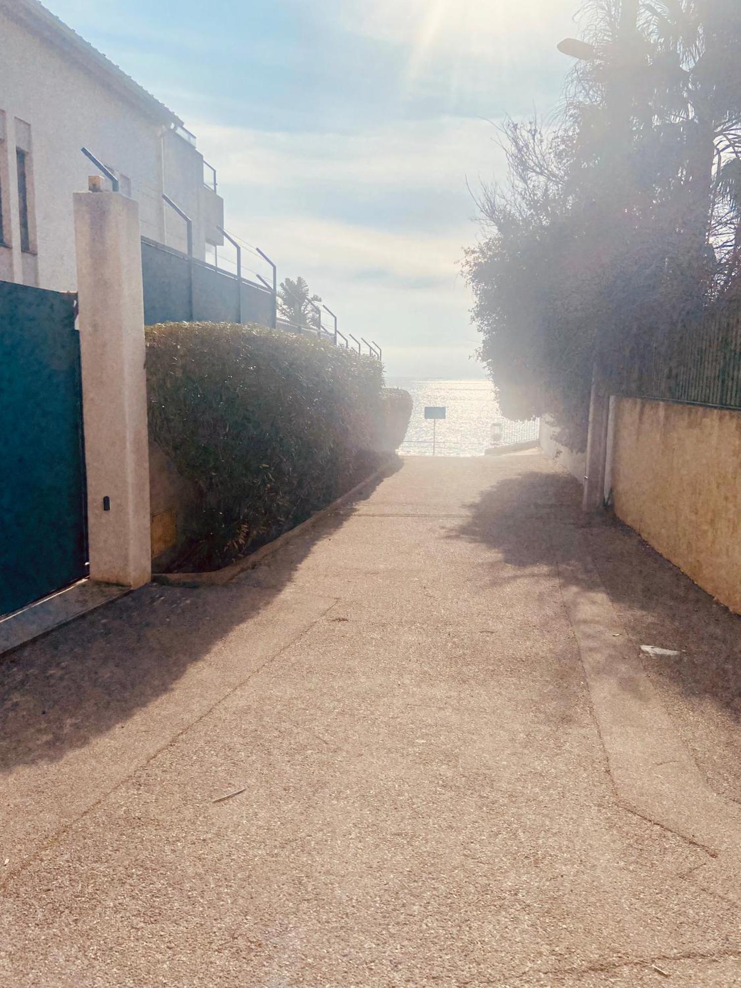 Vue Emplacement Exceptionnel Avec Parking * La Ciotat