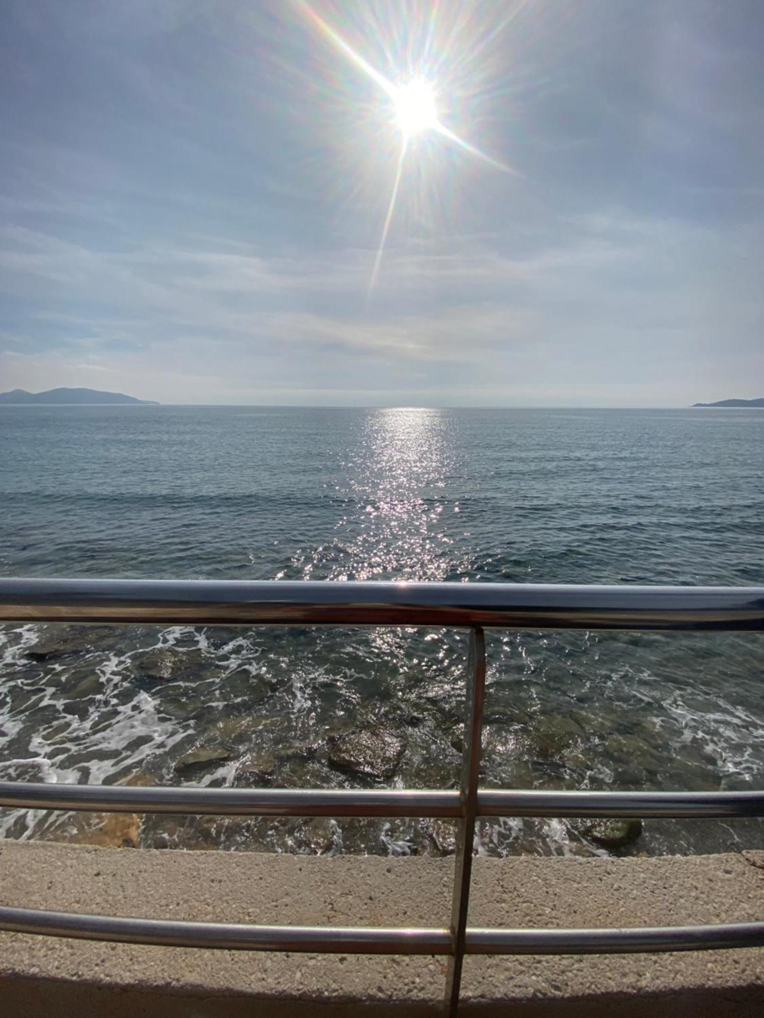Vue Emplacement Exceptionnel Avec Parking Apartment La Ciotat